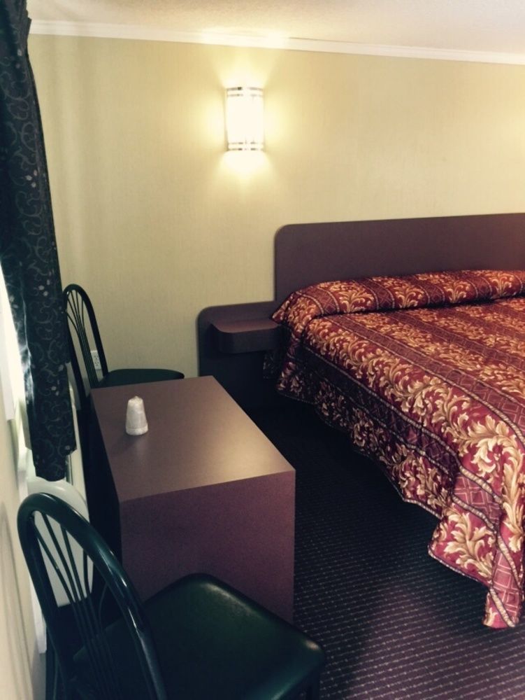 Skyview Motor Inn Johnston Экстерьер фото