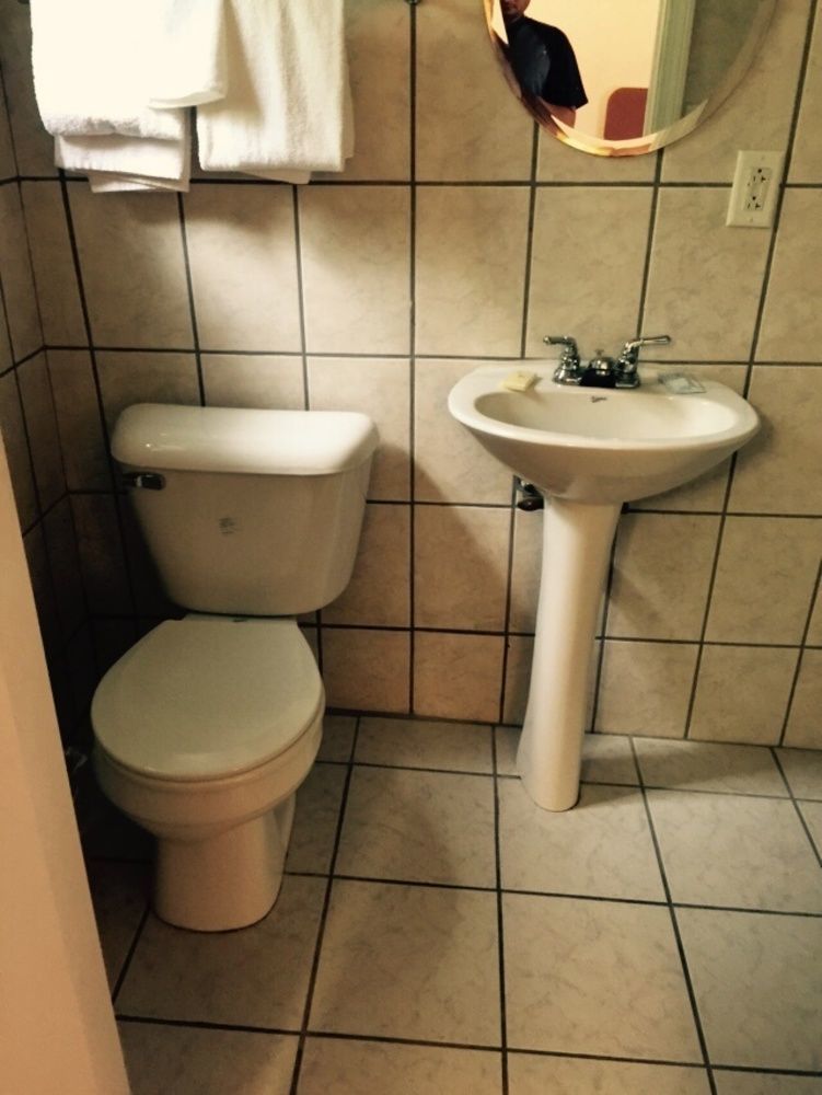 Skyview Motor Inn Johnston Экстерьер фото